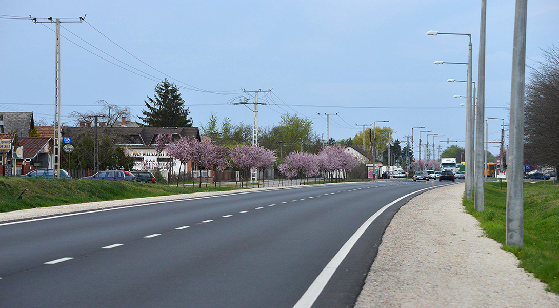 Forgalmi csomópont a 4. sz. főúton